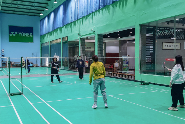 Sinco Held the First Badminton Tournament