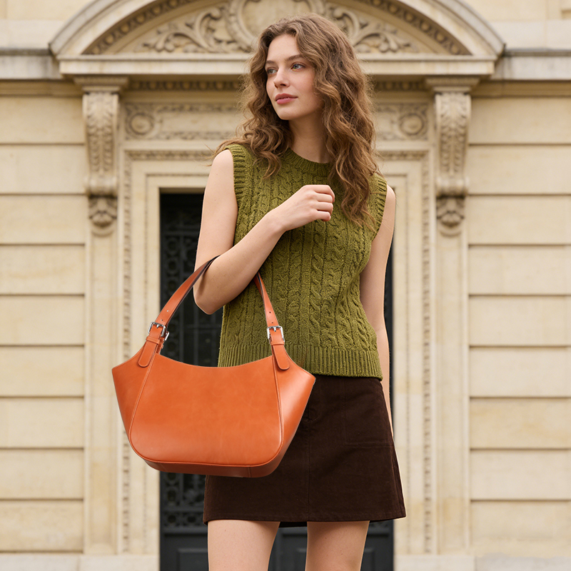 Sinco premium full grain leather shoulder bag for women