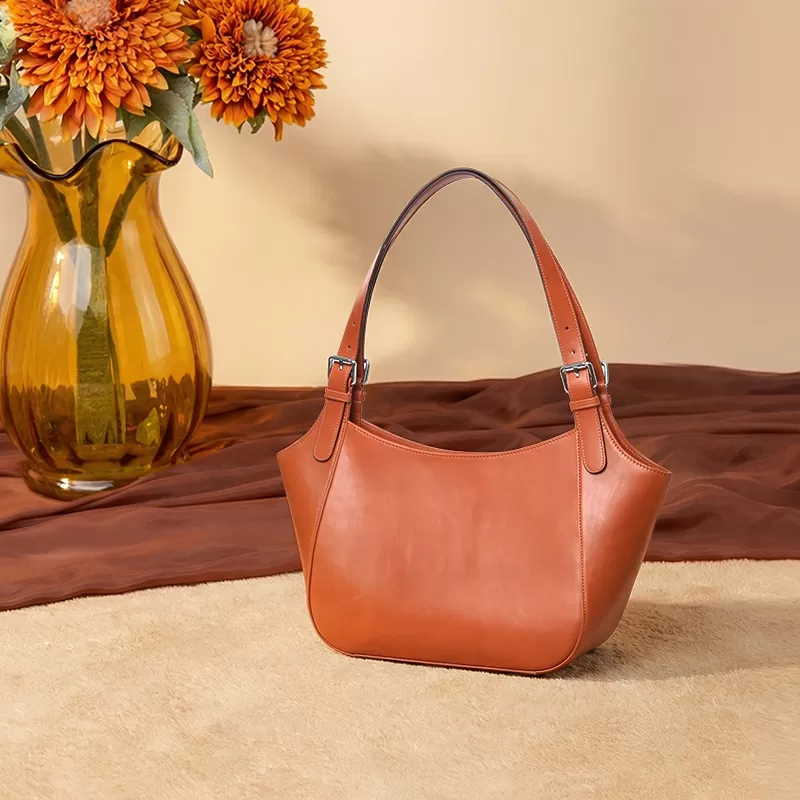 Sinco premium full grain leather shoulder bag for women